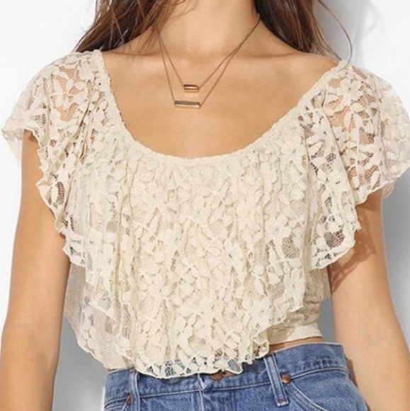 Kimchi Blue Tops - Urban Outfitters Kimchi Blue Lace Crop Top - S